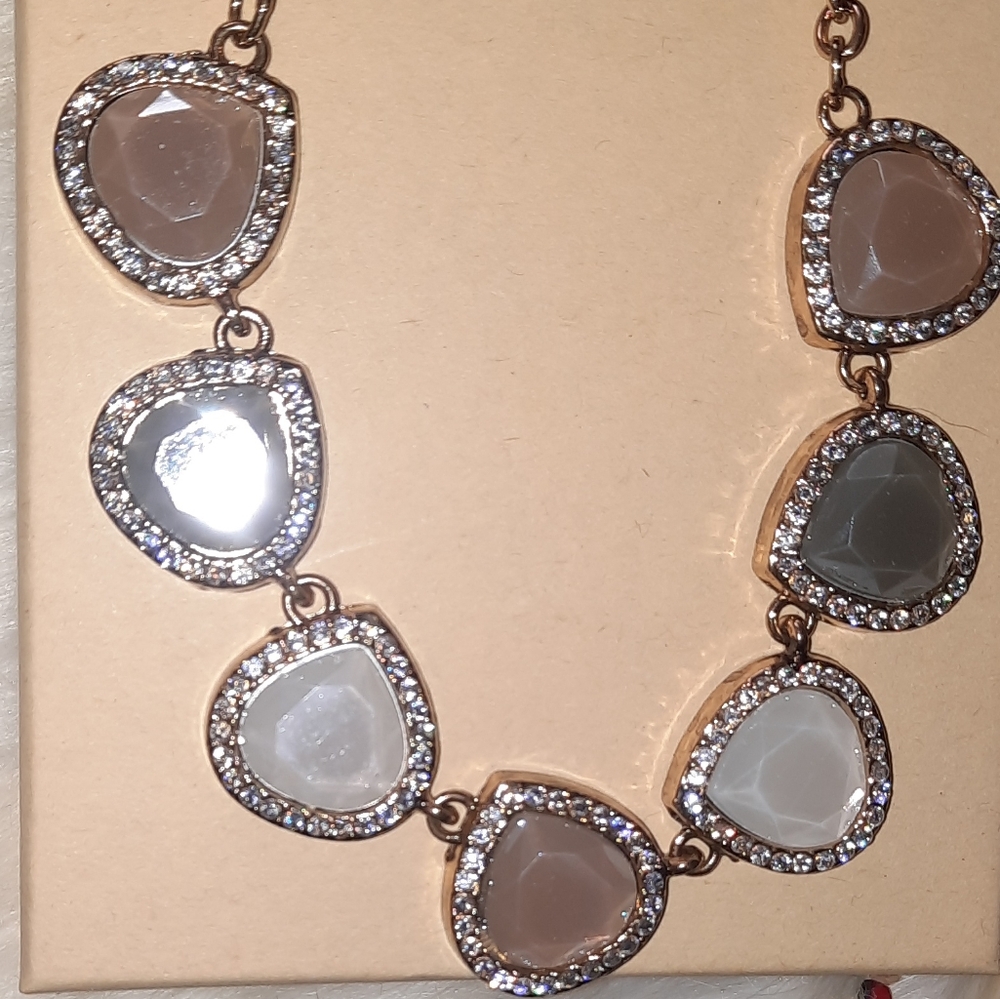 Rhinestone Silvery statement Bib necklace adjustable goldtone